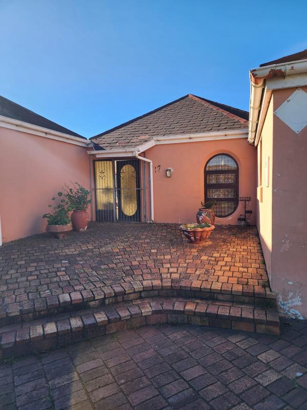 3 Bedroom Property for Sale in Kabega Park Eastern Cape